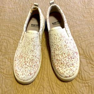 Earth shoes. NWT size 9